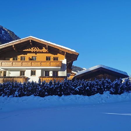 Alpenchalet Vital Neustift im Stubaital Esterno foto