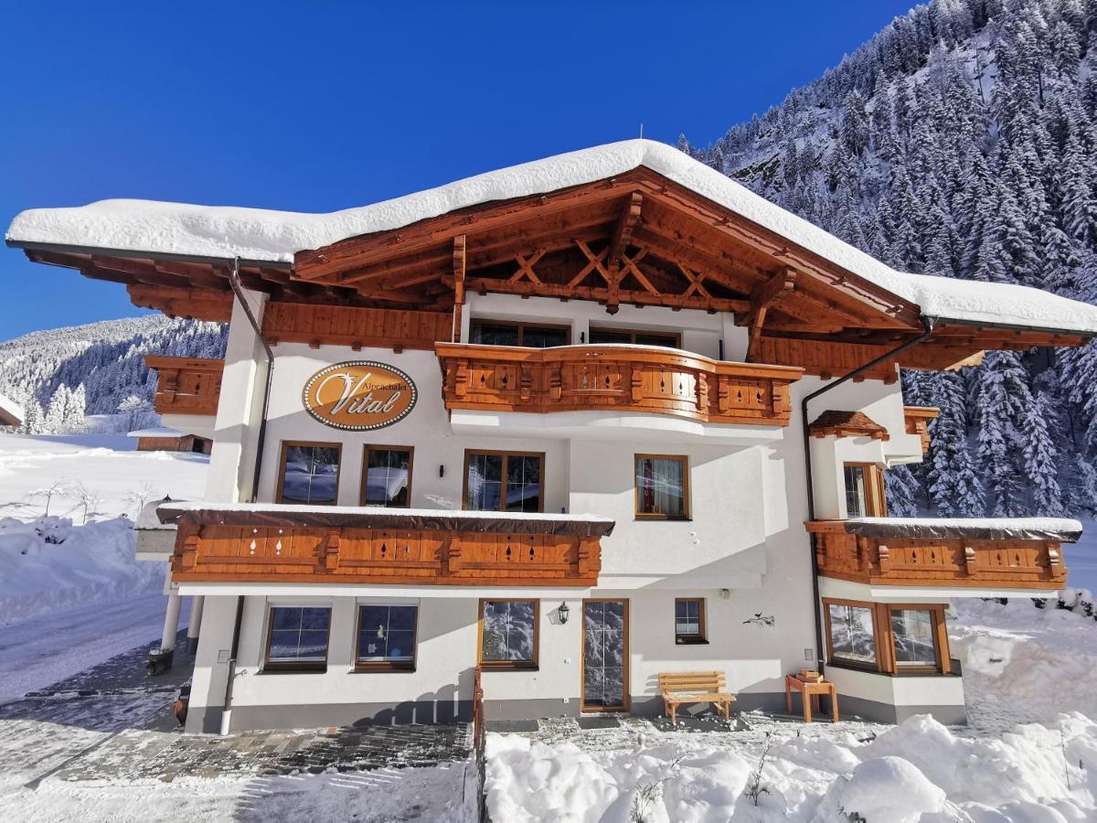 Alpenchalet Vital Neustift im Stubaital Esterno foto