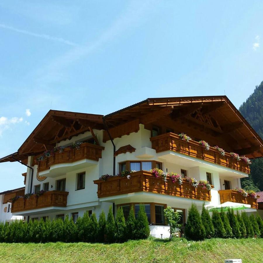 Alpenchalet Vital Neustift im Stubaital Esterno foto