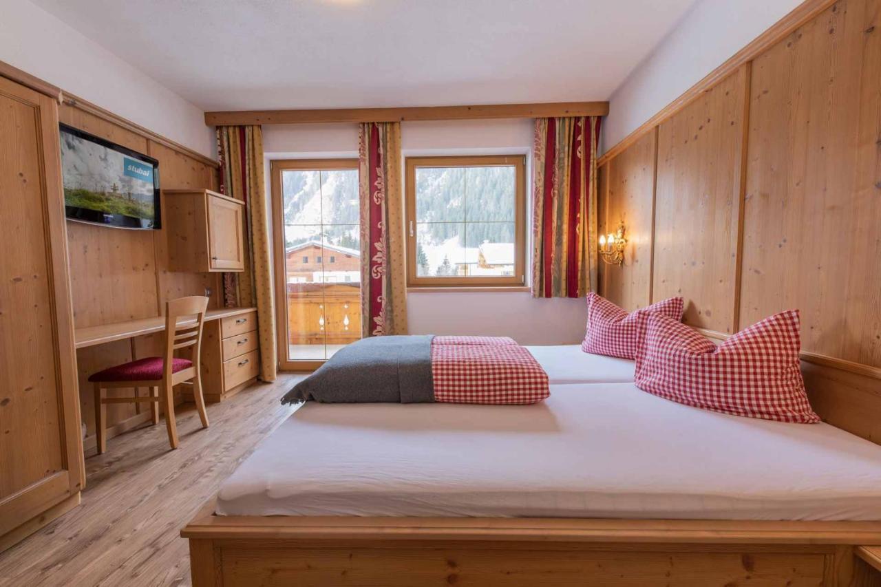Alpenchalet Vital Neustift im Stubaital Esterno foto